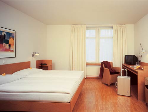 Hotel Rutli (Цюрих – Отель Рютли) 3*